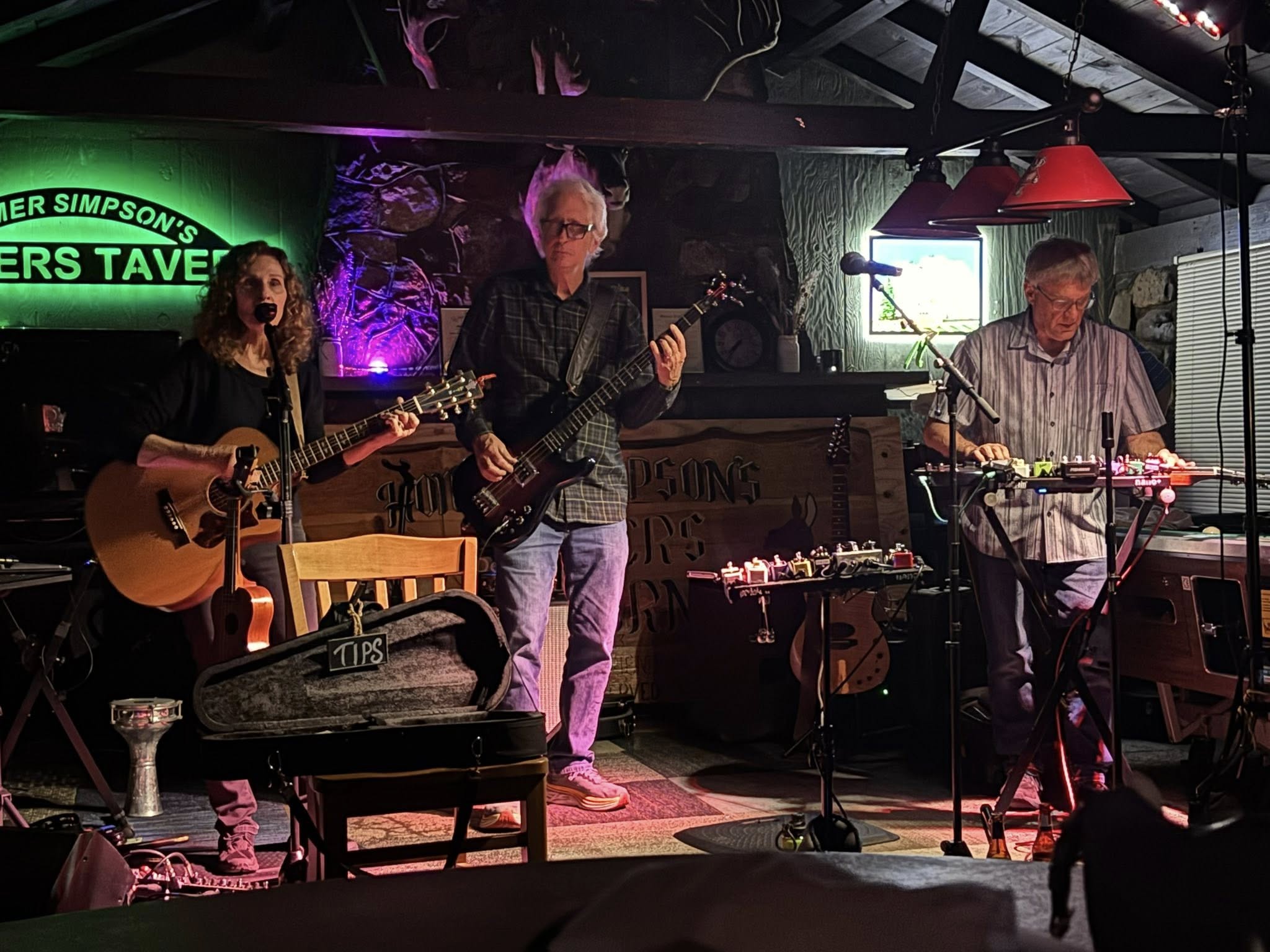 Back2Back Acoustic Trio